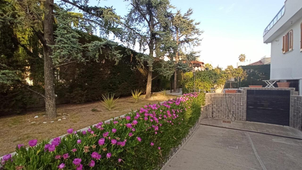 Villa Mary Trani Exterior foto