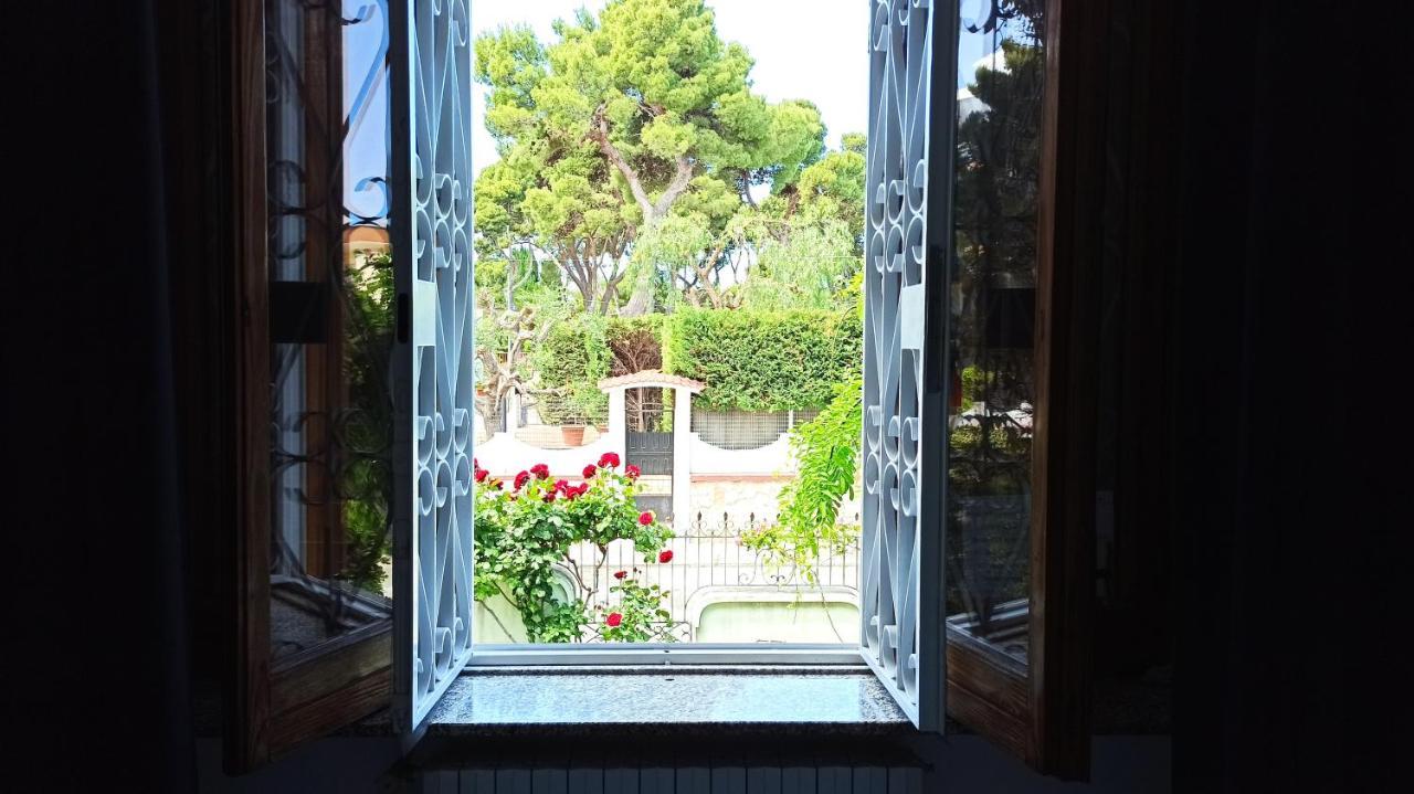 Villa Mary Trani Exterior foto