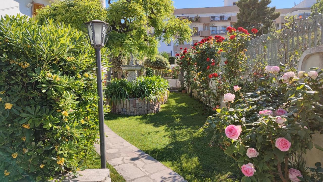Villa Mary Trani Exterior foto